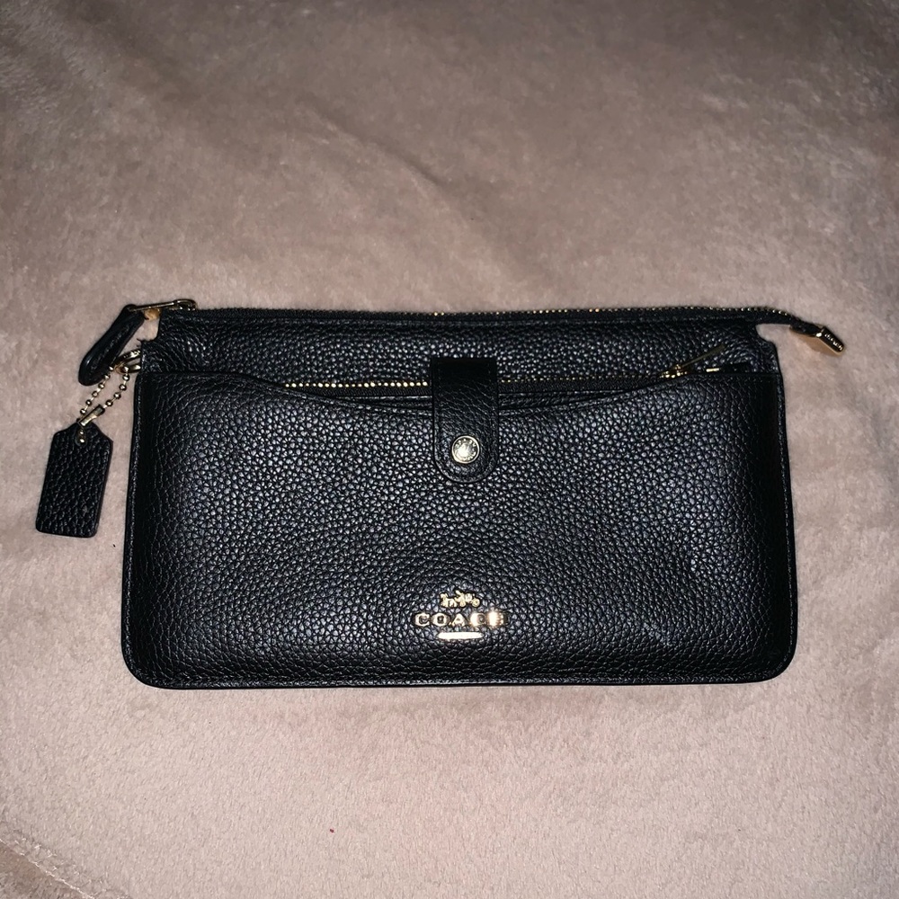 Coach wristlet with wallet insert